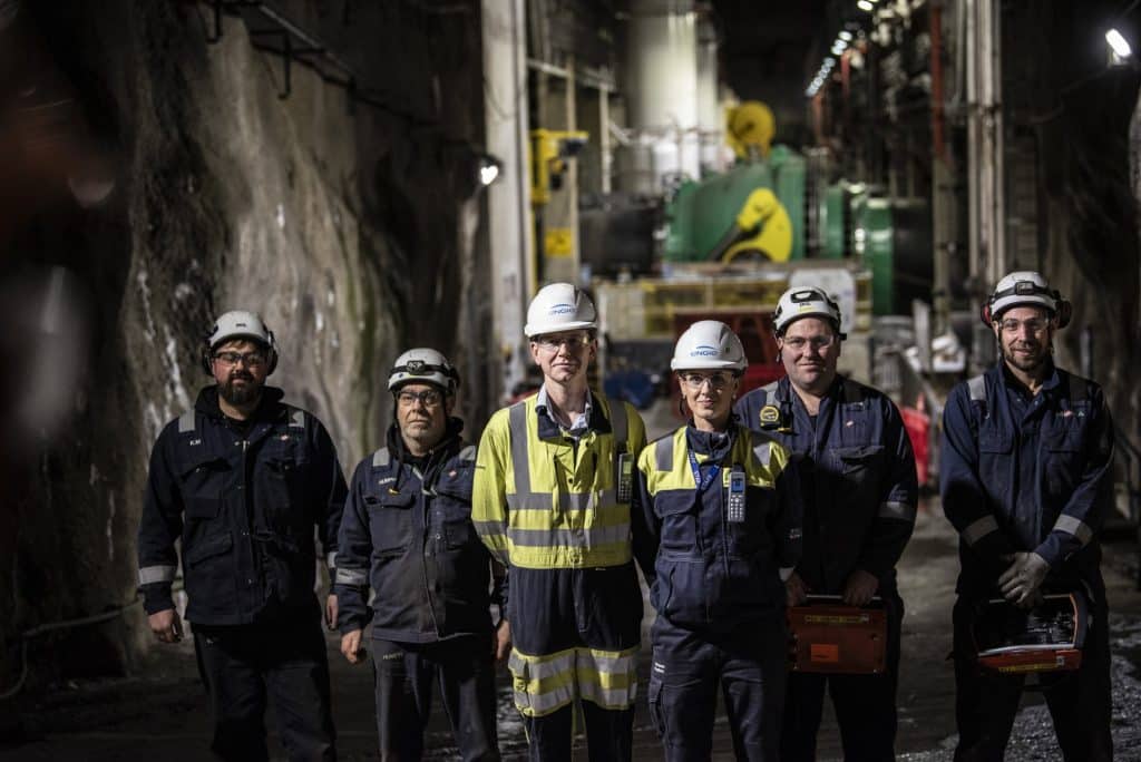 Engie team facing camera underground (Resized)